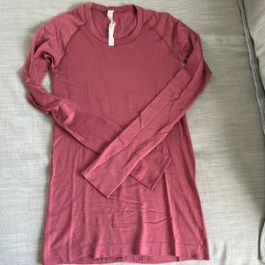 Lululemon long sleeve swiftly